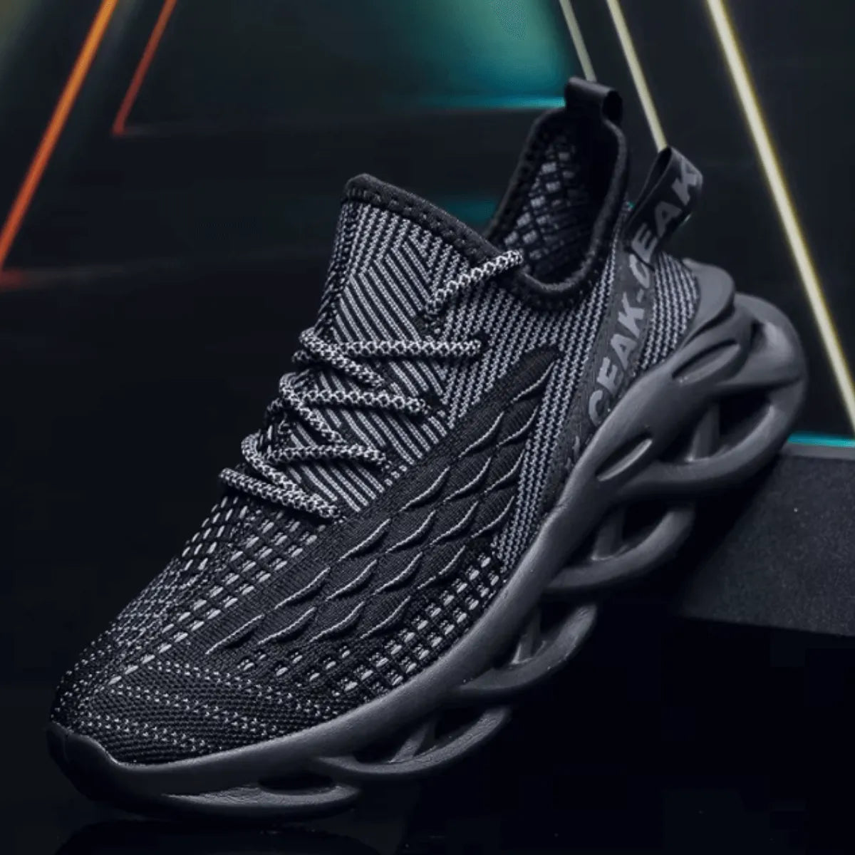 Pulse Fit Sneakers